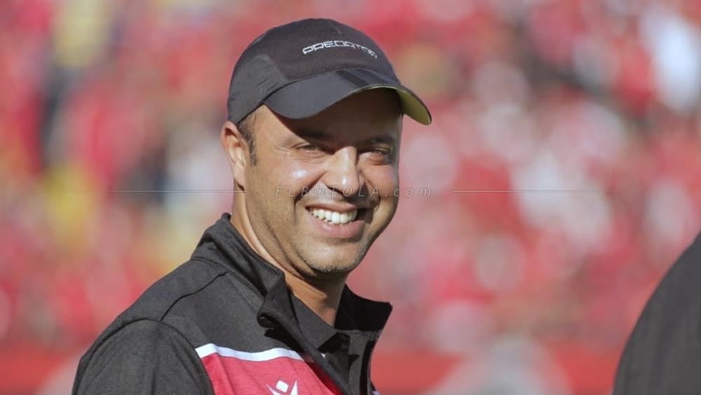 بعد واتارا.. بتوصية من زوران الهلال السوداني يتعاقد مع  السباعي مدرب حراس مرمى الوداد الأسبق