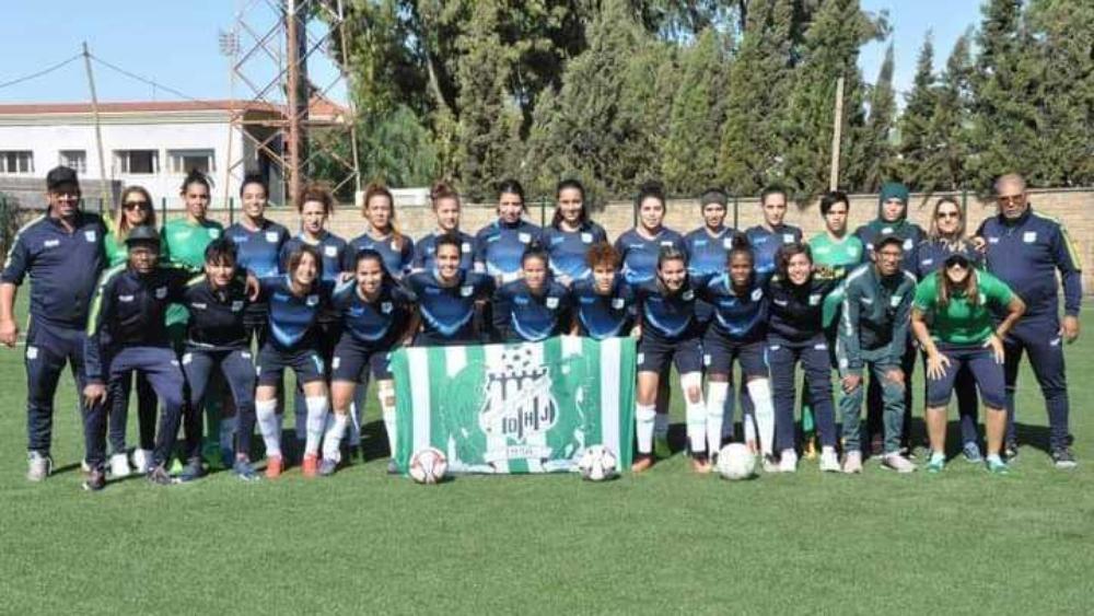 إناث الدفاع الحسني الجديدي لكرة القدم يحققن الصعود للقسم الممتاز