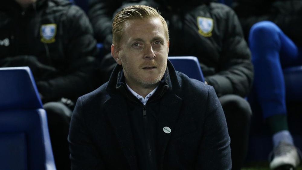 شيفيلد وينزداي يعلن عن إقالة مدربه جاري مونك