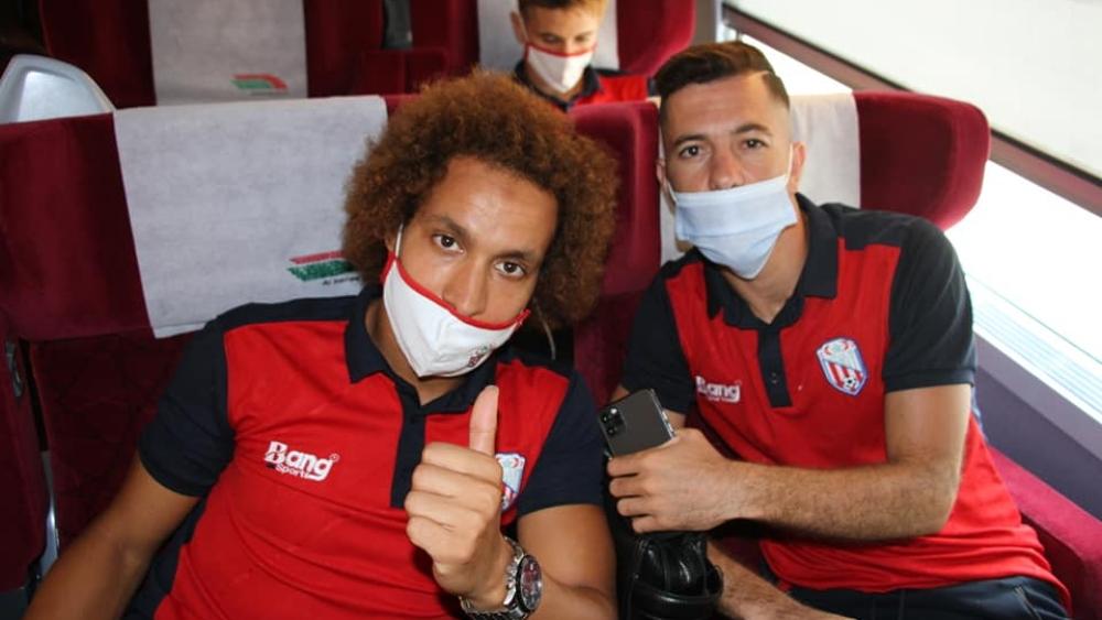 أيوب لكحل يكذب تصريحات "وكيل لاعبين" ويردد: "فقضِية الوداد ماطْلبتش سَيارة حِيت عندي 2.. وماكيربطني بالوسيط  حتى عقد..!"