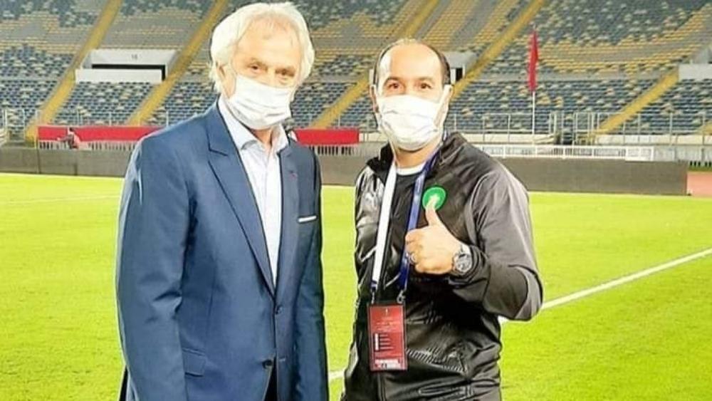 بصورة رفقة الشاذلي من قلب "دونور".. خليلوزيتش يستحضر ذكريات تتويجه بلقب "عصبة 97" مع الرجاء