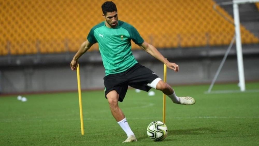 حكيمي يُبدّد المخاوف حول إصابته ويُعزّز فرص مشاركته مع المنتخب في مباراة الغد