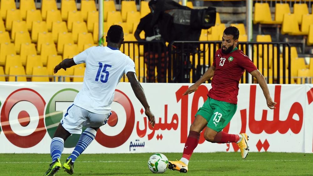 غاب عن آخر 3 مباريات مع فريقه.. مردود الشباك رفقة "الأسود" يجرّ عليه انتقادَ المتابعين