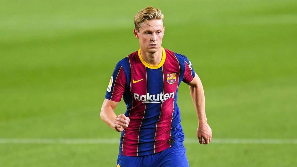 فرينكي دي يونج قريب من المشاركة كقلب دفاع ضد دينامو كييف