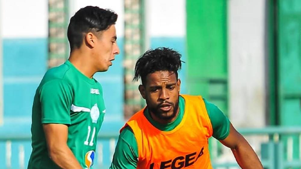 بعد إلغاء معسكر طنجة.. السلامي يقرر إجراء حصتين تدريبيتين يوميًا استعدادا للموسم الجديد