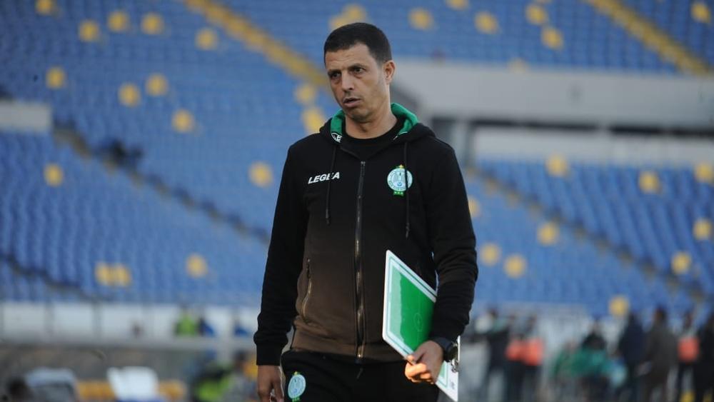 السلامي يلمح لرحيله عن الرجاء في حال عدم انتداب بعض اللاعبين في أماكن الخصاص