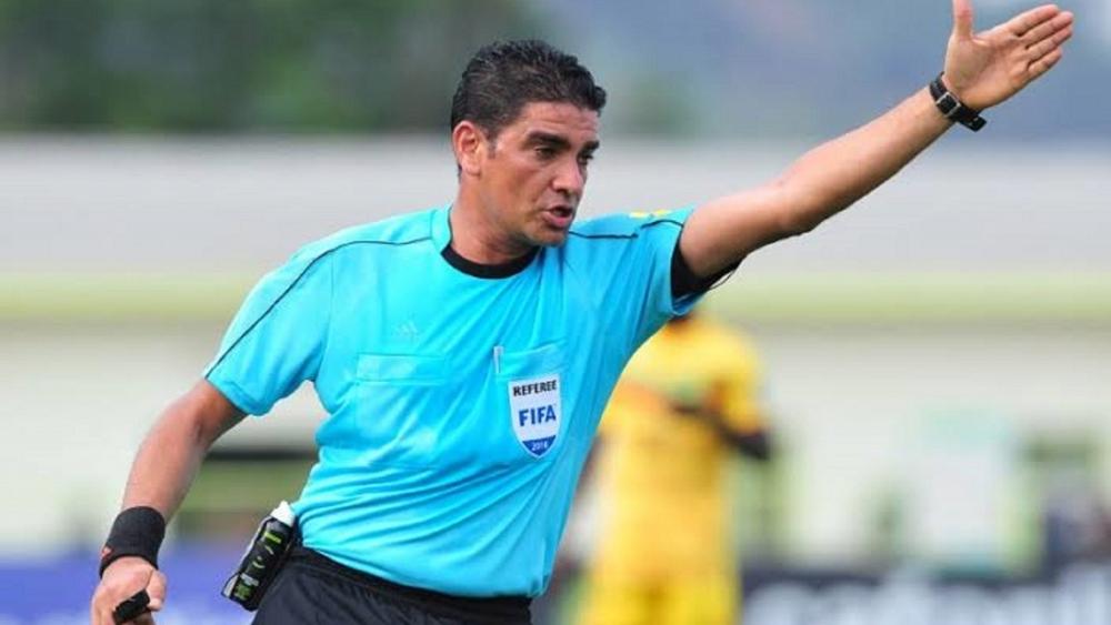 تعيين "حكم مصري" ضمن طاقم إدارة نهائي دوري أبطال أفريقيا