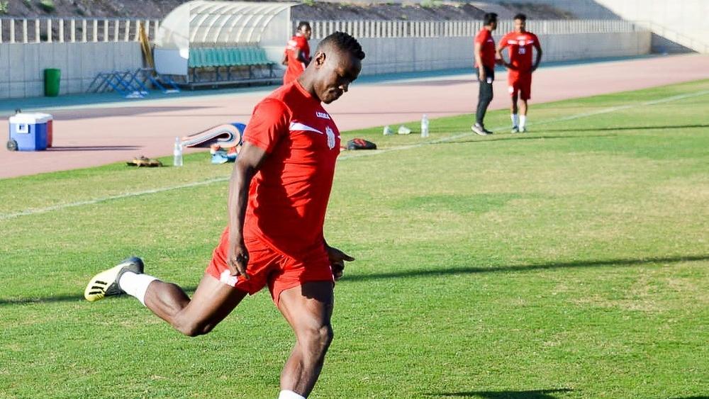 جامع المرزوكي لـ"البطولة": "لم أتردد في قبول عرض حسنية أكادير وأتمنى أن أكون فأل خير على النادي"