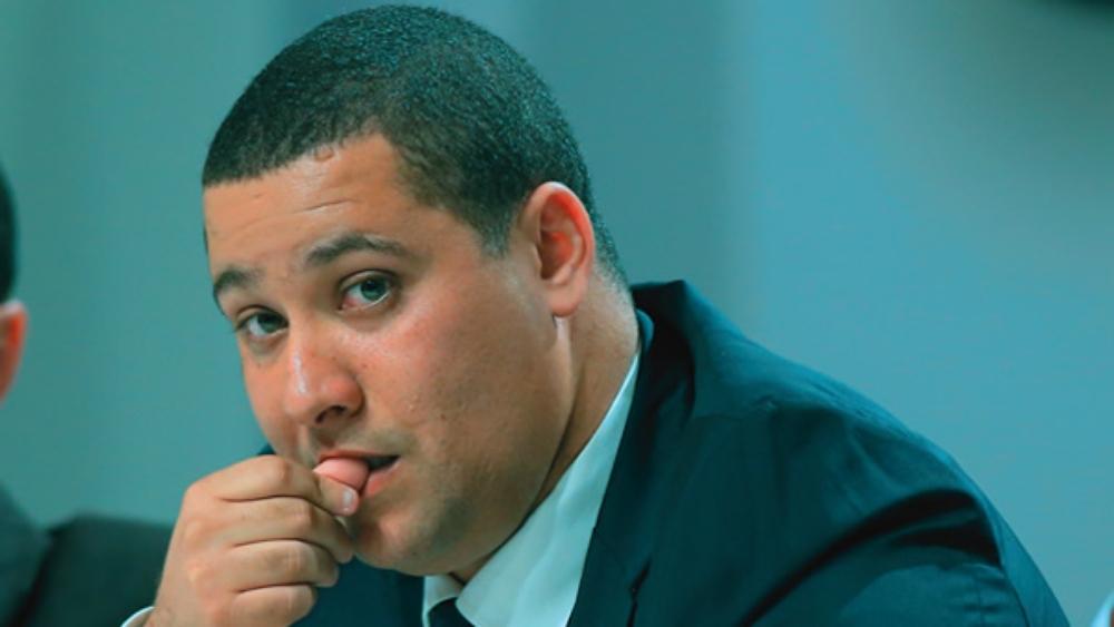 بودريقة يحمل "حكماء الرجاء" مسؤولية فشل الانتدابات ويشير إلى تراجعه عن التدخل في ملف ليس من صلاحياته