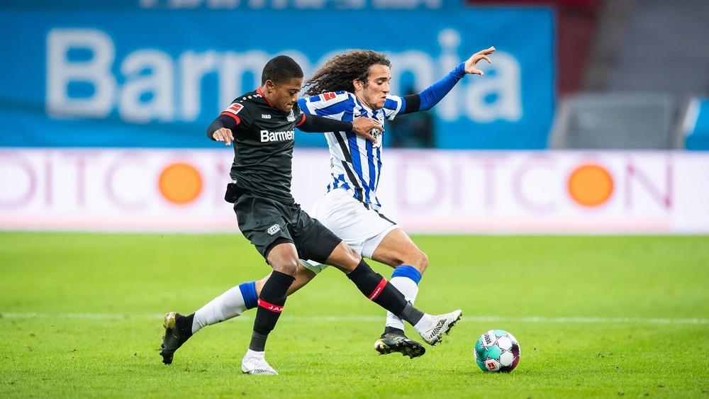 هيرتا برلين يوقف انتصارات باير ليفركوزن ويحرمه من وصافة الـ"بوندسليغا"