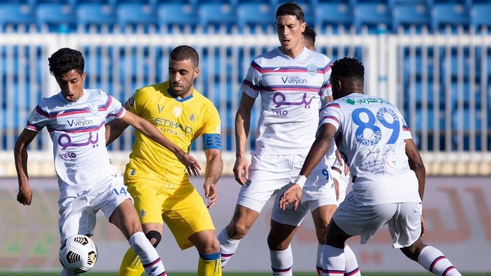 النصر يواصل مسلسل السقوط بهزيمته أمام أبها وحمد الله يضيع ضربة جزاء في الوقت بدل الضائع