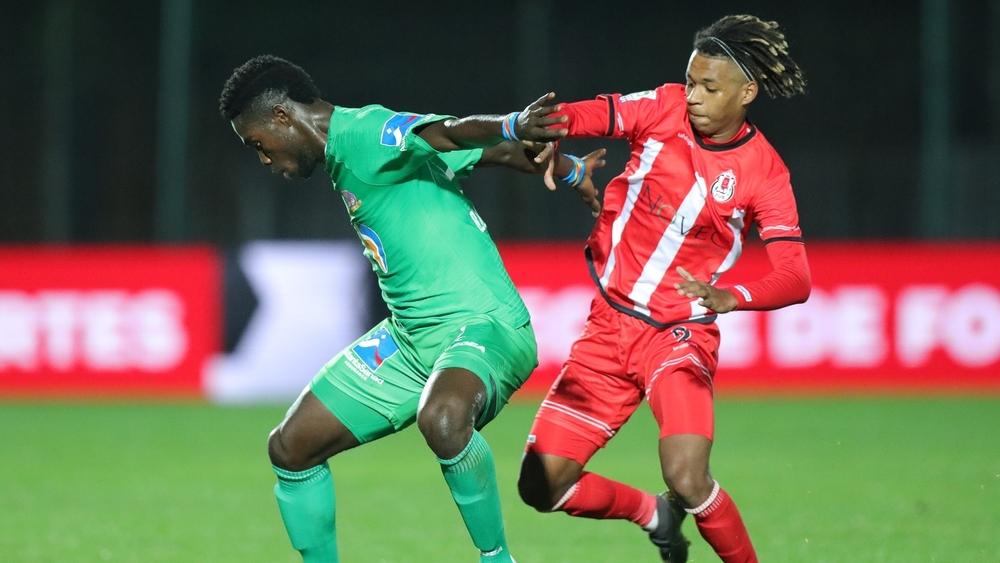 في مباراة "غزيرة" بالأهداف.. الرجاء يستهل رحلة الدفاع عن لقبه بتعادل خارج الديار أمام الفتح