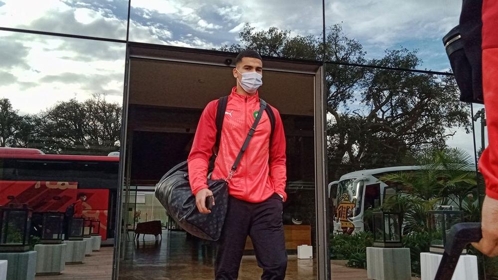 أبوخلال: "تمثيل الأسود كان خياراً واضحاً بالنسبة لي.. وأعشق الشعب المغربي وشغَفه بالكرة"