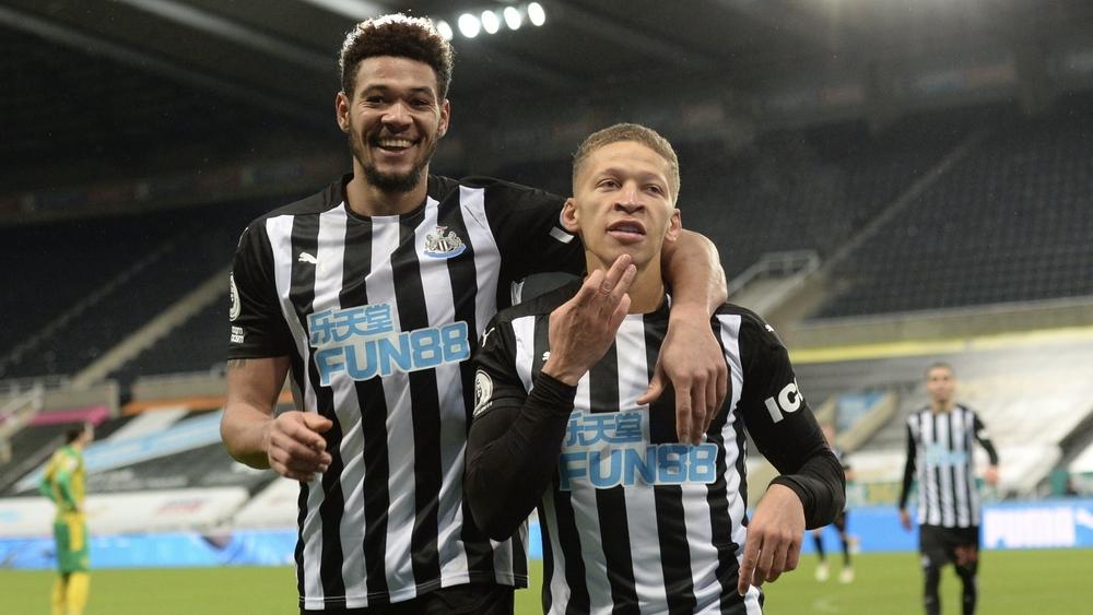 نيوكاسل يواصل انتصاراته في الدوري الإنجليزي على حساب بروميتش