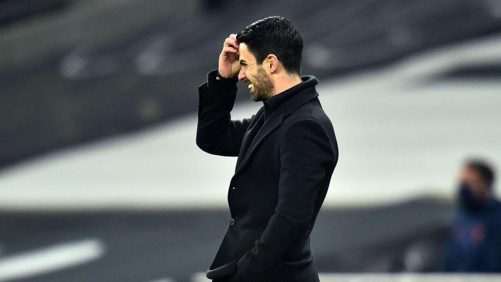 أرسنال يؤكد تشبته بأرتيتا رغم النتائج السلبية التي يحصدها الفريق