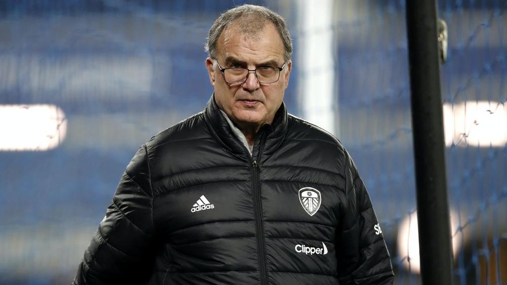 بييلسا: "لا يوجد خطأ في الإعلان عن تشكيلتك الرسمية قبل يومين من المباراة"