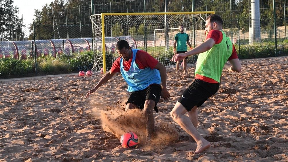 مباراتان وديتان للمنتخب الوطني لكرة القدم الشاطئية أمام الإمارات