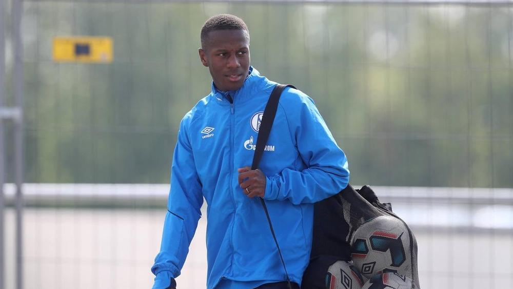 حمزة منديل يكتفي بـ 17 دقيقة كبديل في سقوط شالكه ضد فرايبورغ