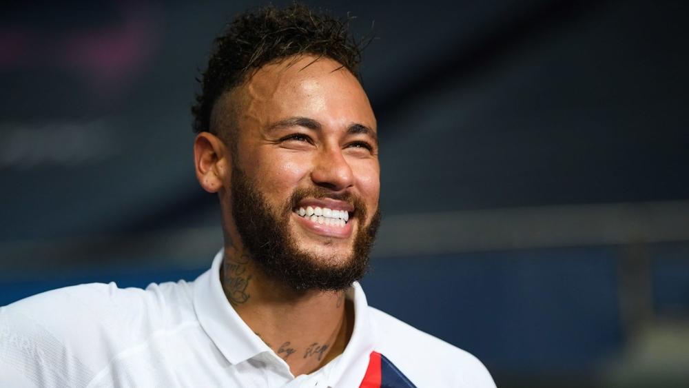 نيمار يُثير سخط البرازيليين بإقامة حفل لخمسة أيام وبحضور  500 شخص رغم "خطر كورونا"!