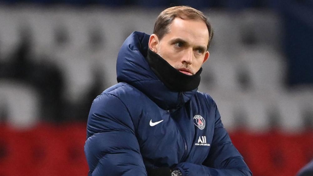 رسمياً/ باريس سان جيرمان يعلن عن إقالة مدربه توخيل