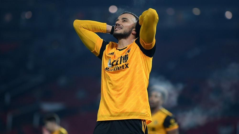 كان قريباً من هز شباك دي خيا في مناسبتيْن.. سايس يُوقِّع على أرقام "مُذهلة" في الشوط الأول أمام اليونايتد