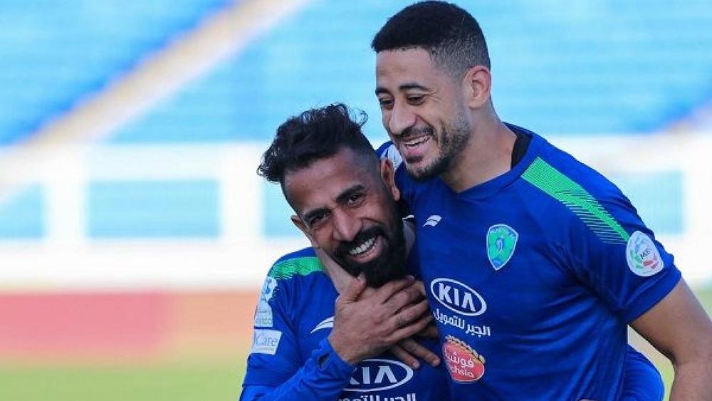 باتنا يسجل هدفه الرابع في الدوري السعودي ويساهم في فوز الفتح على ضمك