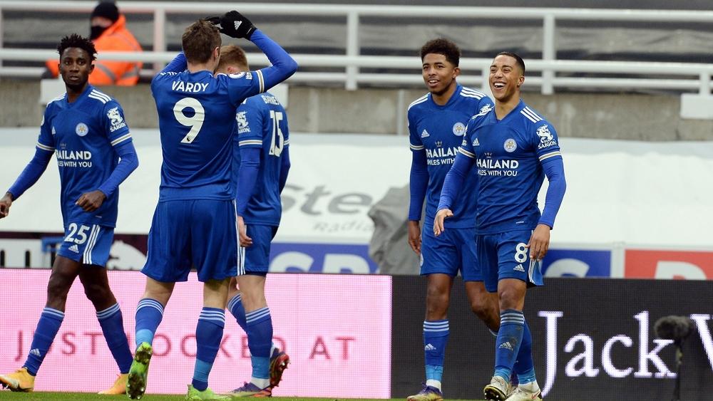 ليستر سيتي يهزم نيوكاسل و"يقفز" للمركز الثالث