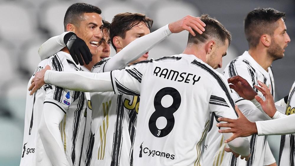 كريستيانو رونالدو يسجل ثنائية ويقود يوفنتوس للفوز على أودينيزي