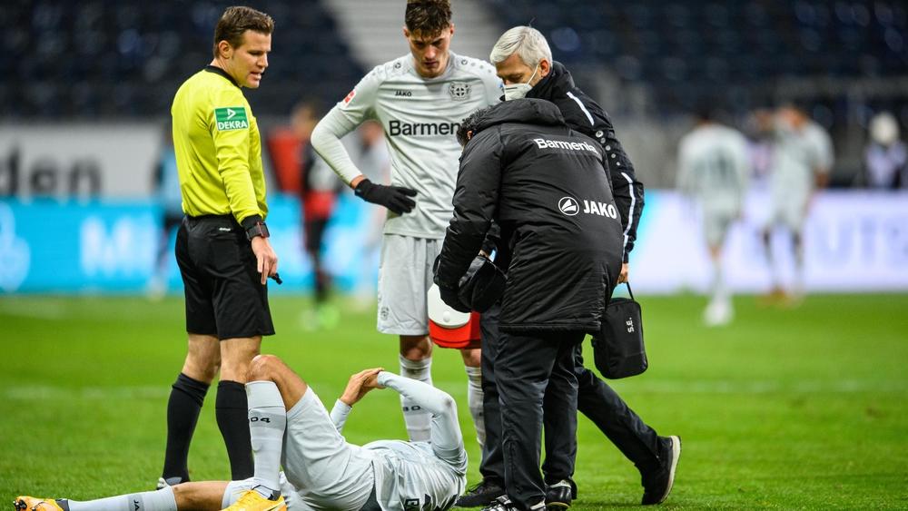 بلعربي يغيب عن ليفركوزن لأربعة أسابيع بسبب تعرضه لكسر في اليد