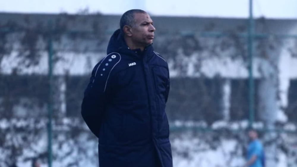 مدرب الإسماعيلي باكياًً قبل السفر إلى المغرب لملاقاة الرجاء: "نحن في مهمة وطنية ونطمح لعبور المرحلة الحرجة"