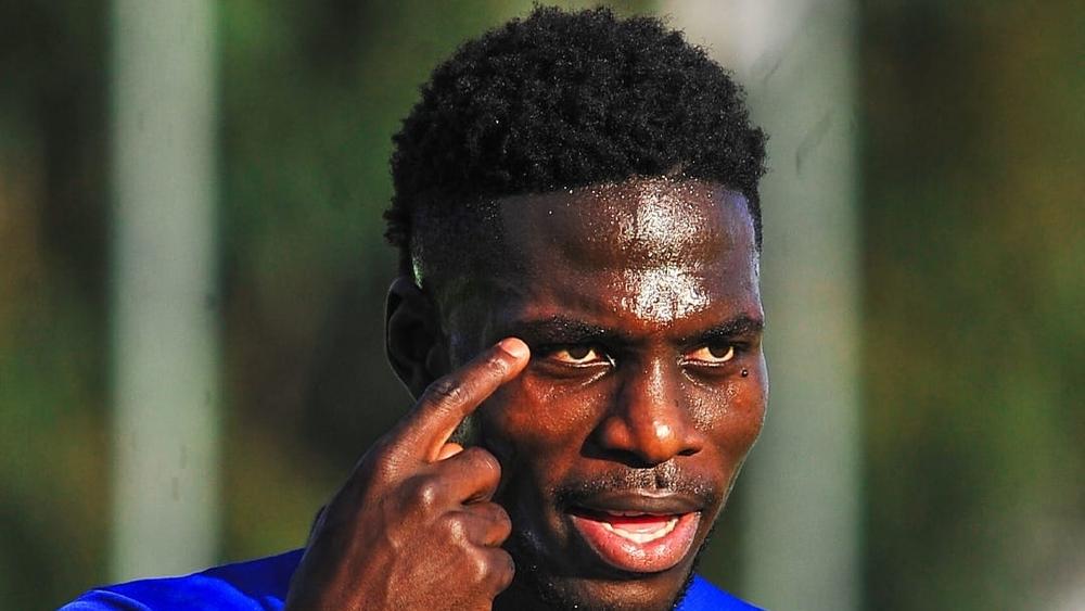 حضور مالانغو في مواجهة الإسماعيلي رهين بنتائج فحص "كورونا"