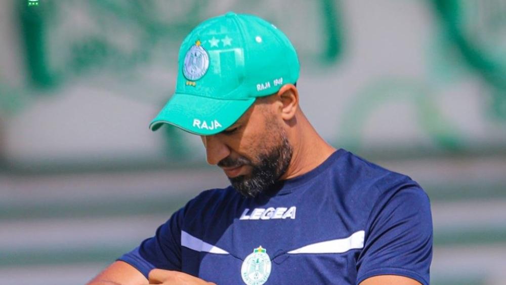 "كورونا" تفرض على أبو شروان قيادة الرجاء أمام الإسماعيلي المصري