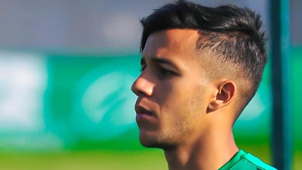 سوكحال: "لاعبو الرجاء أنفسهم لم يستوعبوا الإقصاء أمام تونغيث وجاهزون لخوض مباراة الإسماعيلي بقتالية كبيرة"