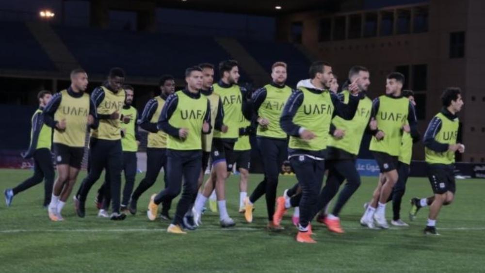 الطاقم التقني للإسماعيلي يركز على "الضربات الترجيحية" في آخر حصة تدريبية قبل ملاقاة الرجاء