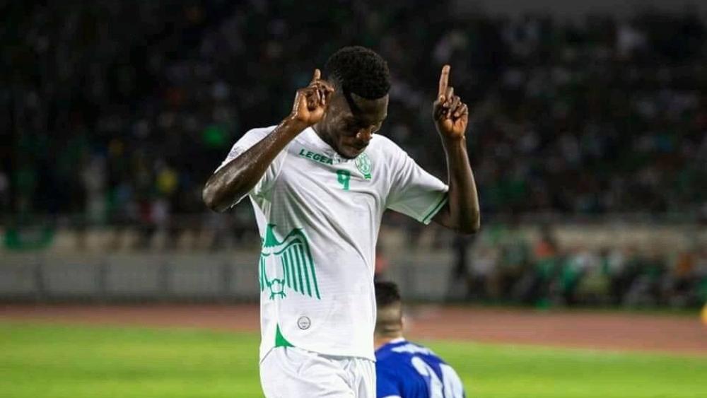 رسميا/ مالانغو مؤهل للمشاركة في مباراة الإسماعيلي بترخيص من الاتحاد العربي