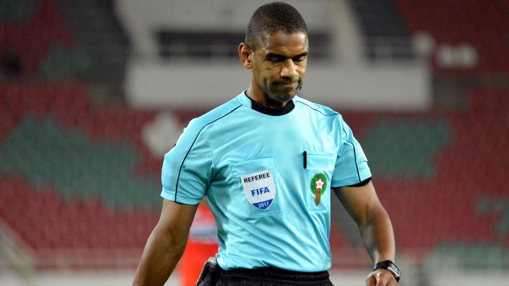 الكزاز لـ"البطولة": "أسعى لتشريف الصافرة المغربية في "الشان" والبقاء رفقة زملائي حتى الأدوار النهائية"