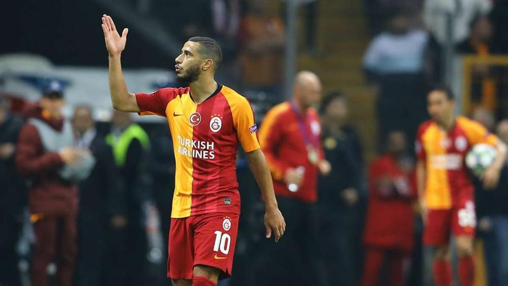 وَصَفَهُ أحد أعضاء غلطة سراي بـ"البدوي".. بلهندة يصرخ ويُدين "العُنصرية"