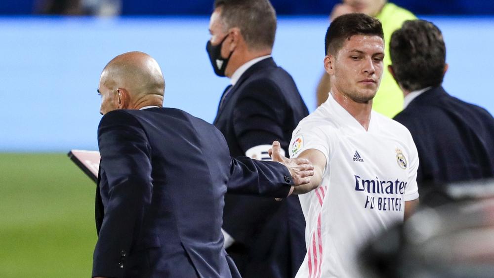 زيدان يؤكد أن رحيل يوفيتش غير محسوم: "لقد جاء كهداف لكنه لم يكن موفقا معنا"