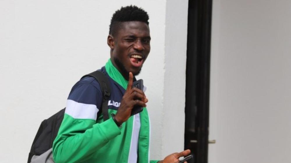 مالانغو المُقبل على حفل زفافه نهاية الأسبوع الجاري يتوجه عشية اليوم صوب الكونغو