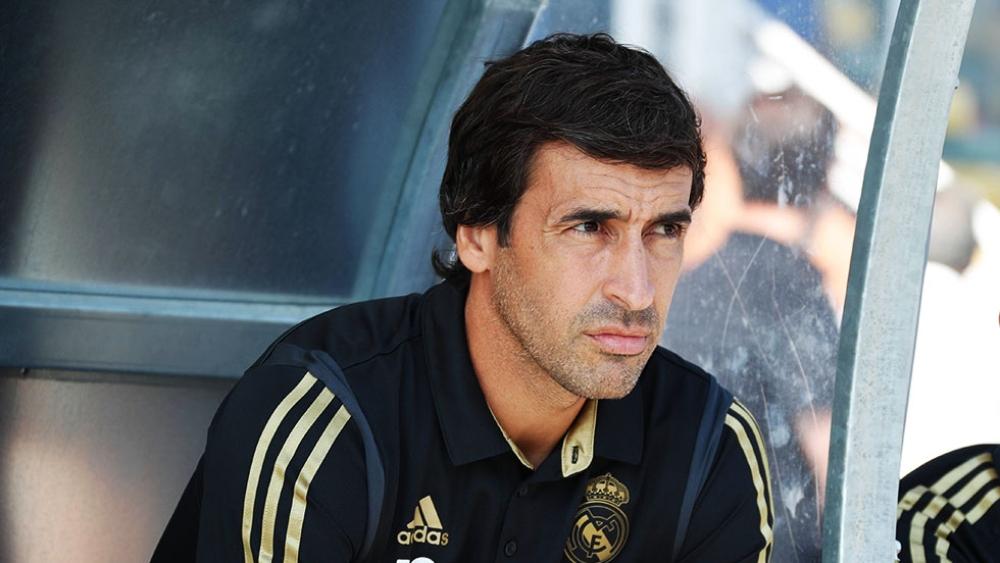 إصابة أسطورة ريال مدريد "راؤول جونزاليس" بفيروس كورونا