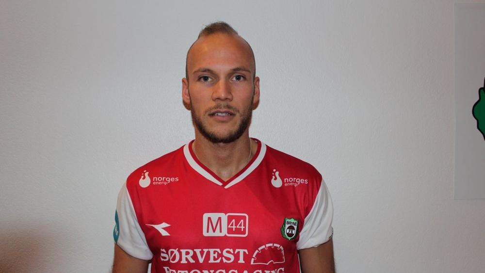 في أول ظهور ودي له رفقة الوداد.. المهاجم عمر الغوتي يواجه انتقادات جماهير النادي