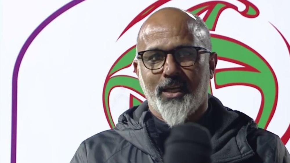 أوشلا يقدم استقالته ورئيس سطاد المغربي يستعين بعون قضائي لتسجيل محضر غيابه عن التداريب!