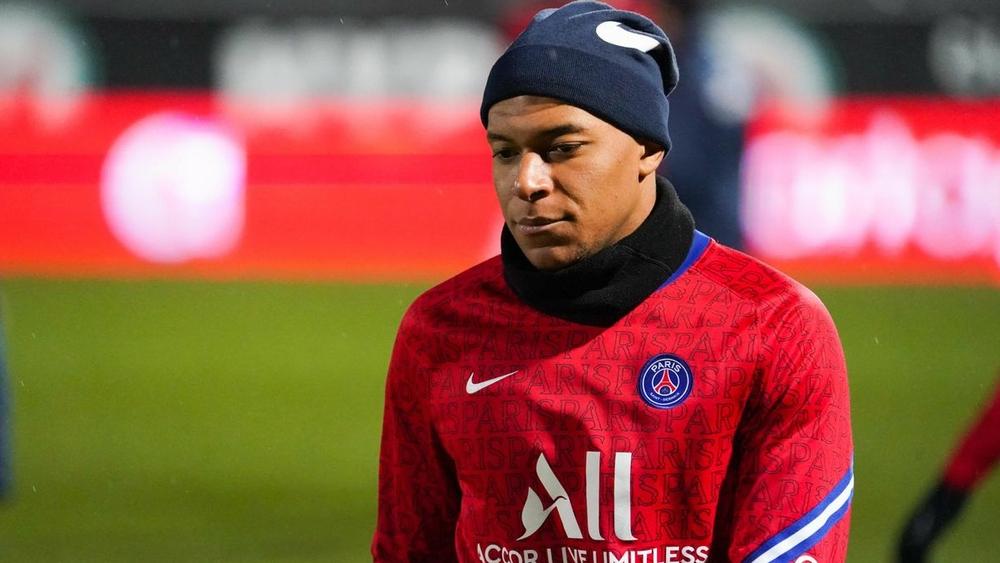 مبابي: "لا أريد تمديد عقدي الآن وبعد عام أطلب الرحيل"