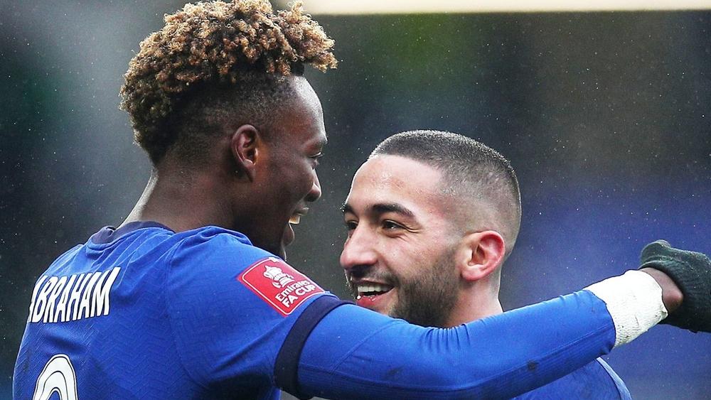 "هاتريك" أبراهام يقود تشيلسي لبلوغ دور الـ16 من كأس الاتحاد الإنجليزي على حساب لوتون تاون بحضور زياش كأساسي