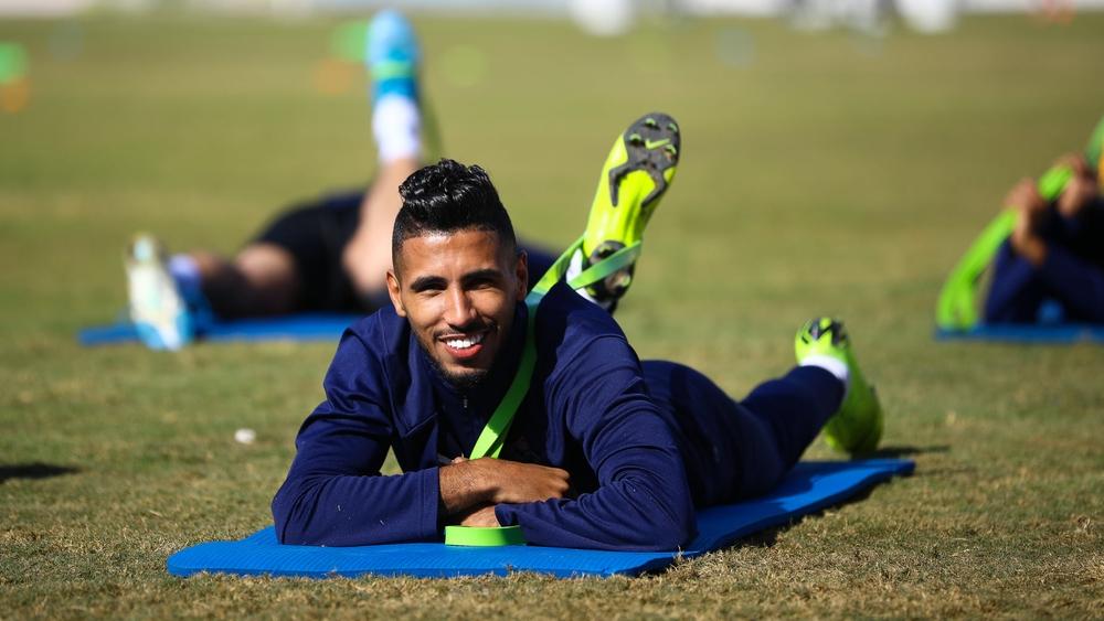 بعد مقاطعته للتداريب قبل الرحيل عن الوداد سابقا .. أوناجم يفجر أزمة داخل الزمالك مع اقتراب موعد مغادرته للفريق