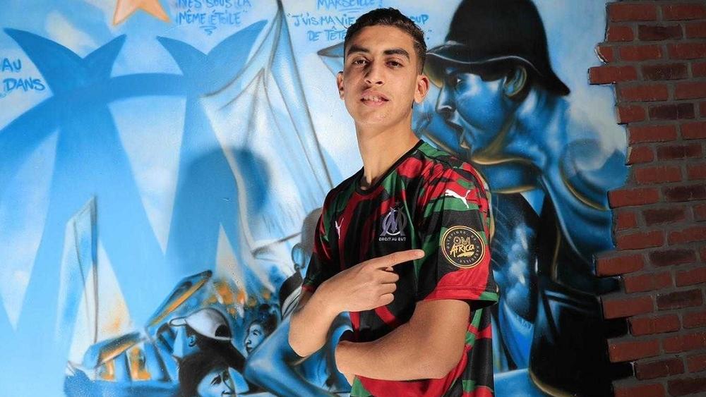 في خطوة منه لتكريم جماهيره الأفريقية.. مارسيليا يطلق "أقمصة خاصة" بالمغرب والسنغال وساحل العاج