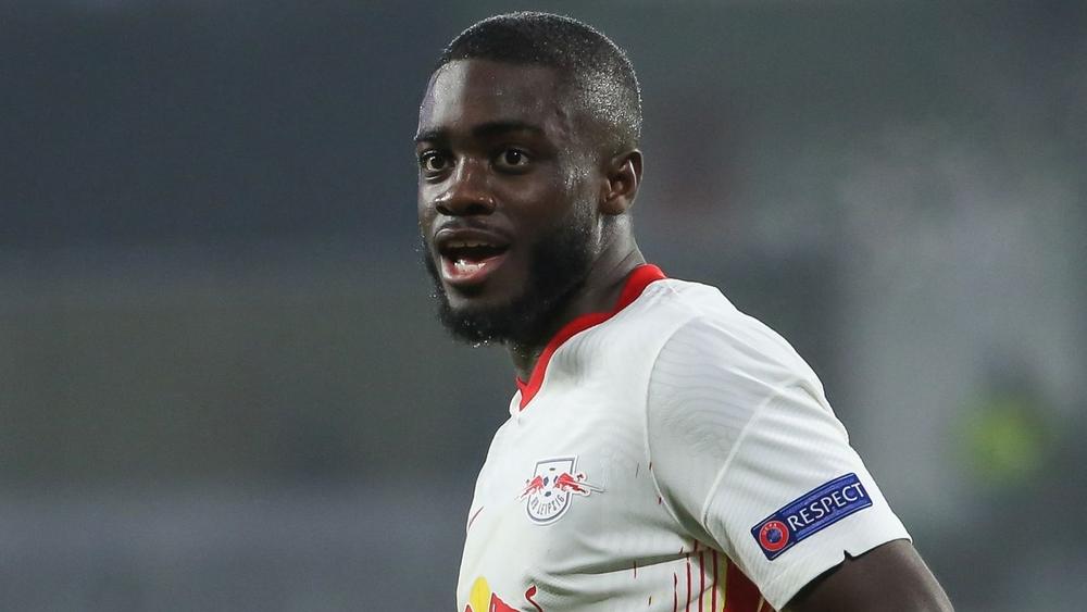 وكيله: "أوباميكانو يحظى باهتمام ناديين إنجليزيين واحتمال انتقاله في الصيف مرتفع للغاية"