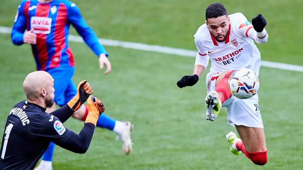 وست هام يستهدف التعاقد مع النصيري في الصيف وسداد قيمة صفقته "دفعةً واحدة"