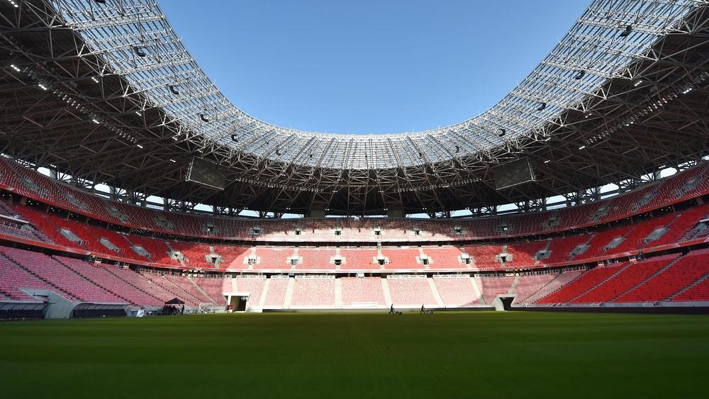 قبل "أزمات مشابهة" محتملة في العصبة الأفريقية.. الـ"يويفا" يعلن نقل مباراة لايبزيغ وليفربول في الـ"تشامبيونزليغ" إلى المجر