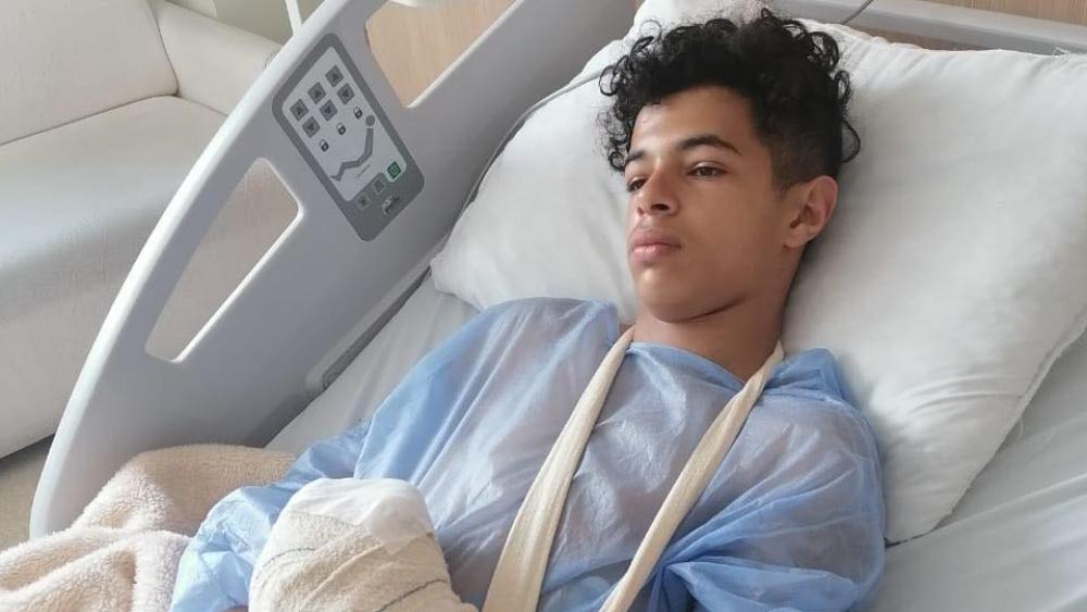 الجماهير المغربية تعبر عن تضامنها مع قدميري وتطالب رجال الأمن بمزيد من اليقظة